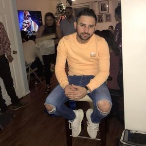 Meet your Posher, Castellanos